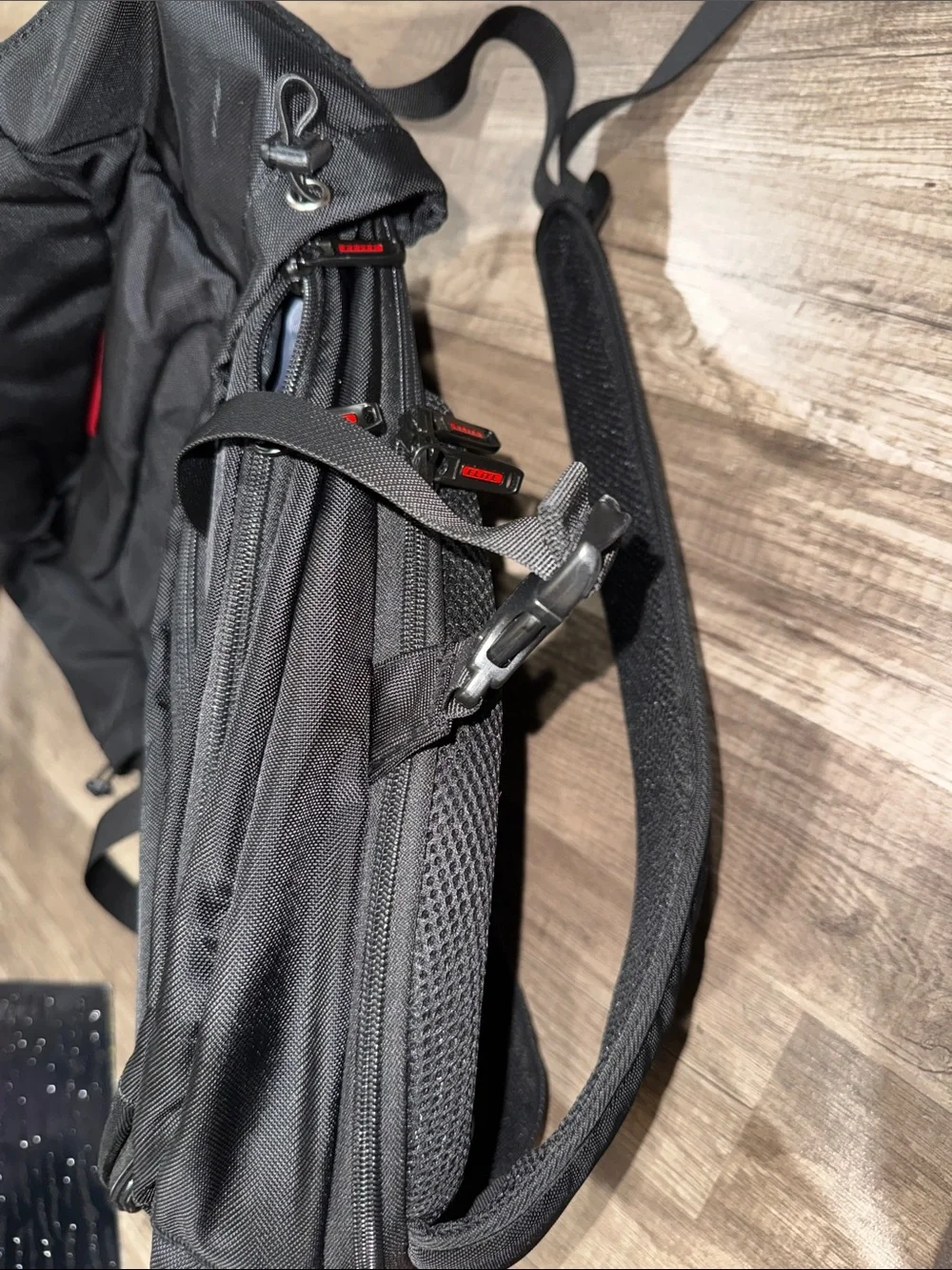 Elite Boss Audio Systems - Black Men's Backpack.